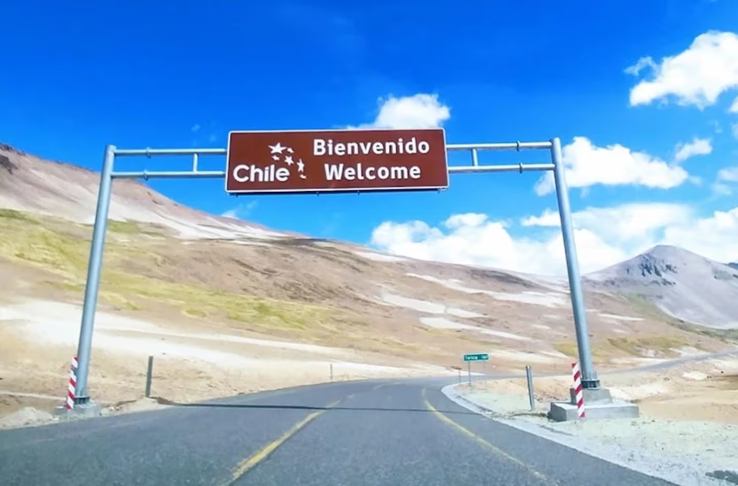 Cómo evitar el tráfico y disfrutar de paisajes naturales en tu viaje a Chile