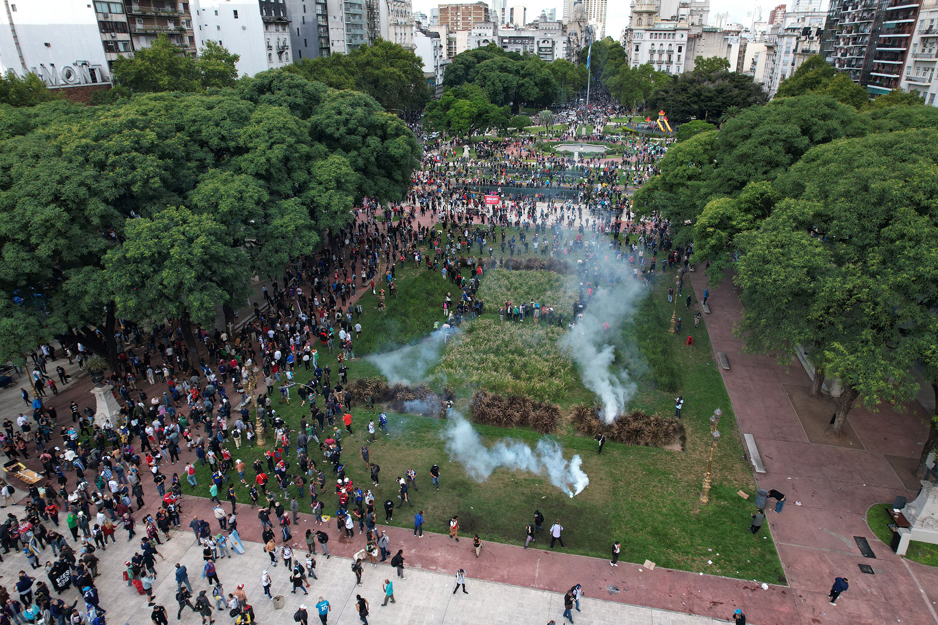 El Gobierno ofrece $10 millones por información sobre los barras que generaron incidentes en el Congreso