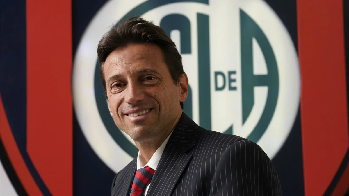 Despido Gubernamental tras Escándalo con Presidente de San Lorenzo