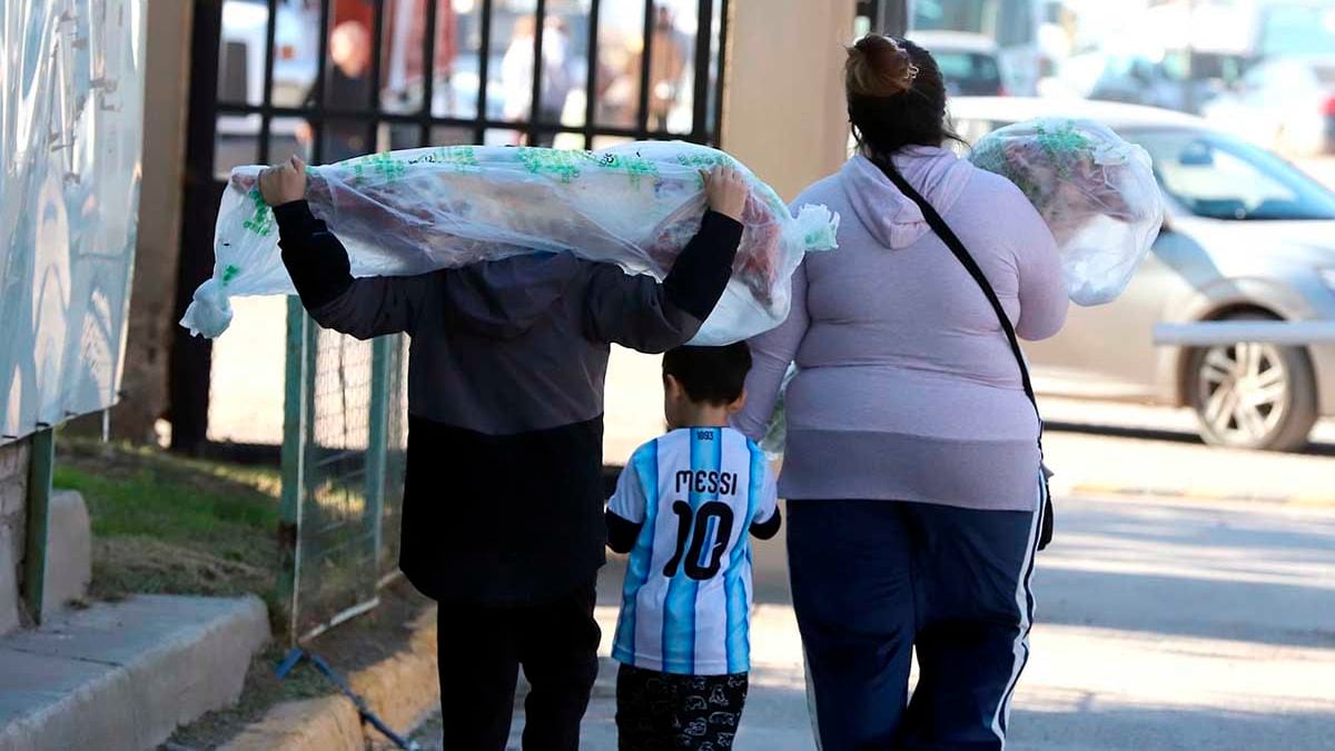 El Concentrador de Neuquén abre dos sábados y suma chivito del norte y trucha ahumada