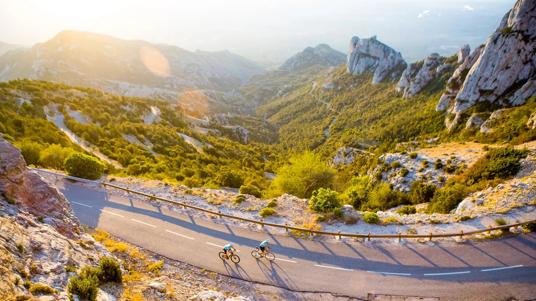 Una vuelta a Cataluña en auto: 2.000 kilómetros para armar a medida entre el mar y la montaña