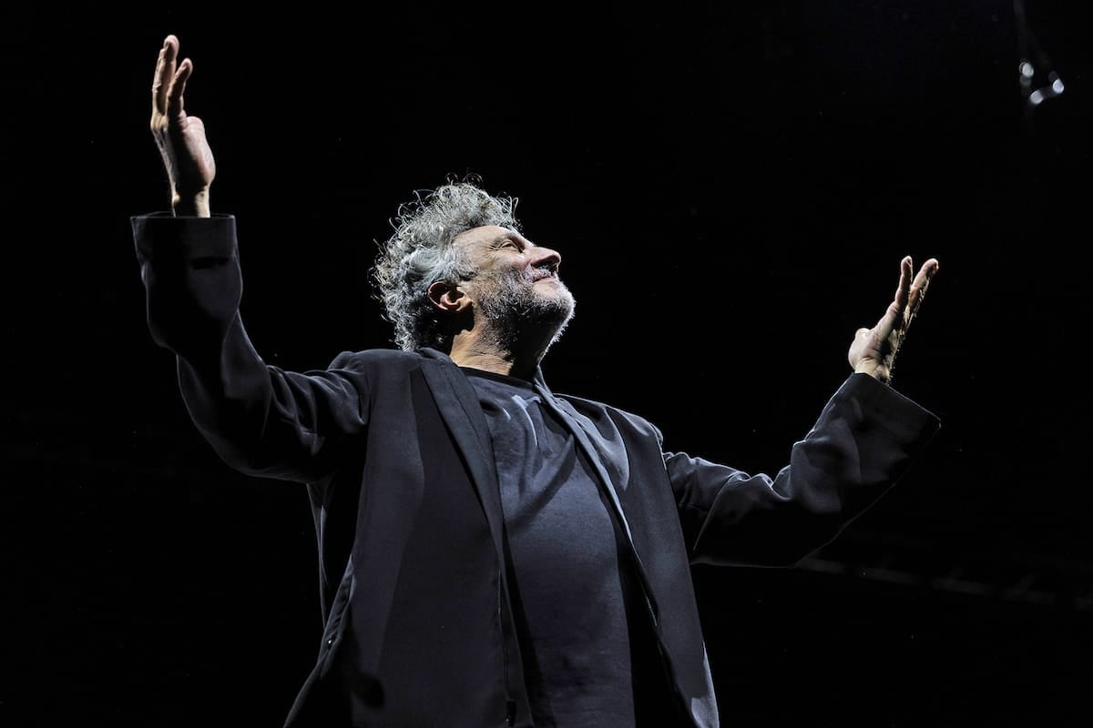 Fito Páez se plantó en el escenario y le habló al público de Mar del Plata: “No son policía, loco, son seguridad”