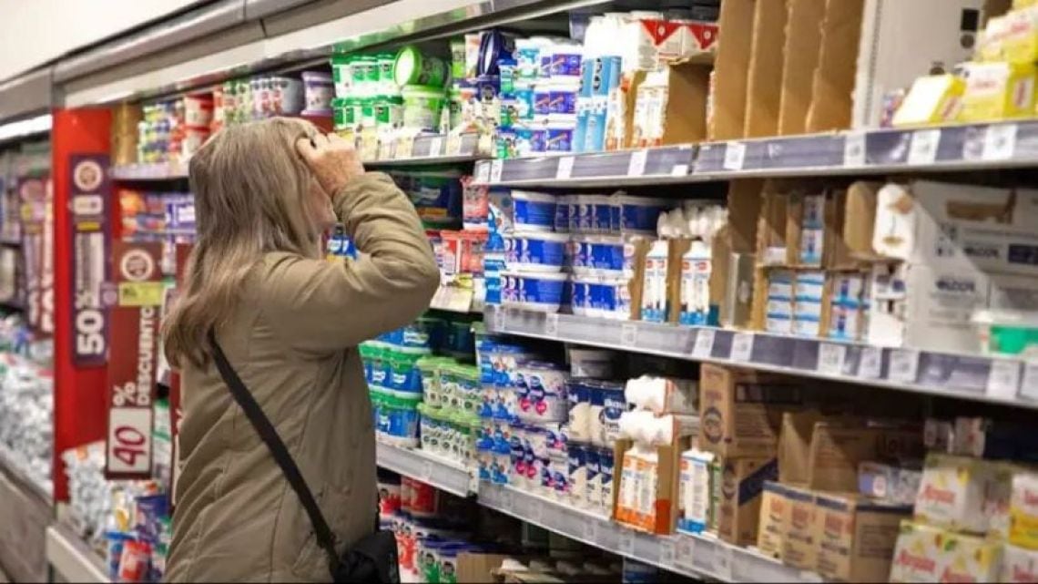 Alimentos financiados: el 88,8% de los hogares argentinos debió recurrir a fiado, tarjeta o préstamo en septiembre
