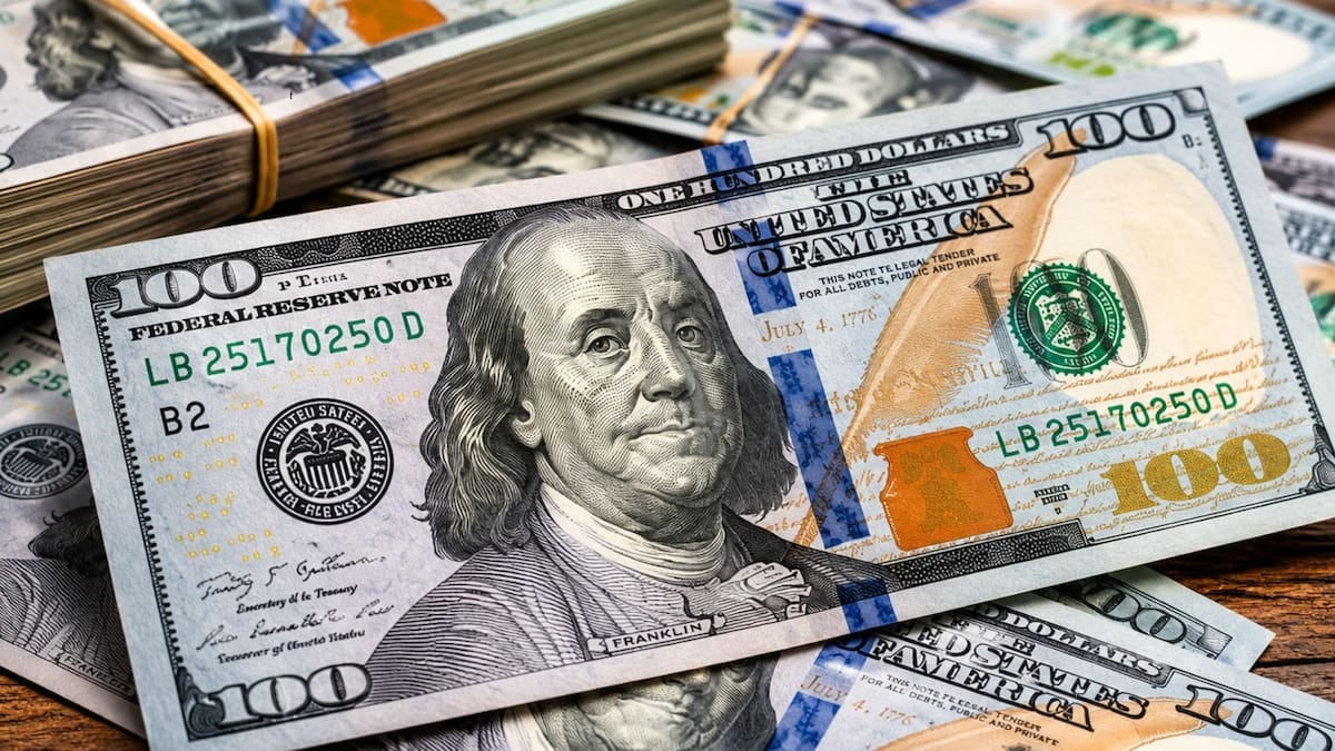 Dólar oficial: el Banco Nación cerró el último día hábil a $1540 para la venta