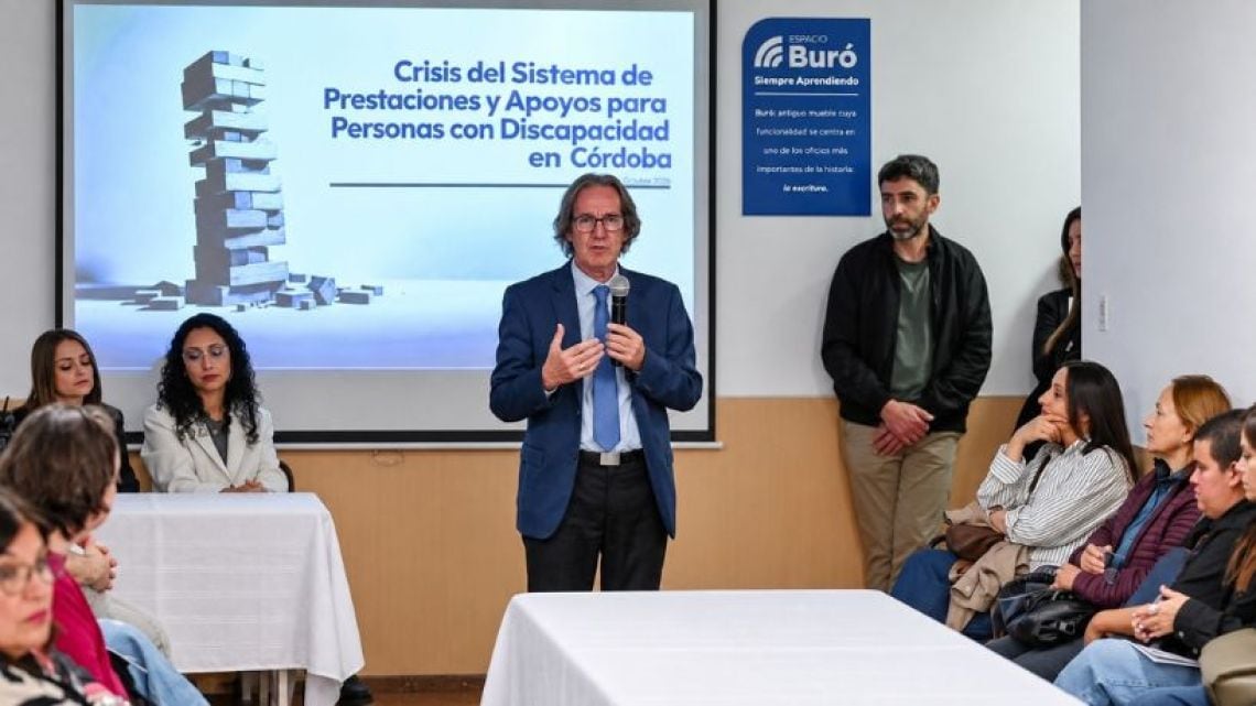 Córdoba: la odisea cotidiana de conseguir un certificado, una prótesis o un turno de rehabilitación
