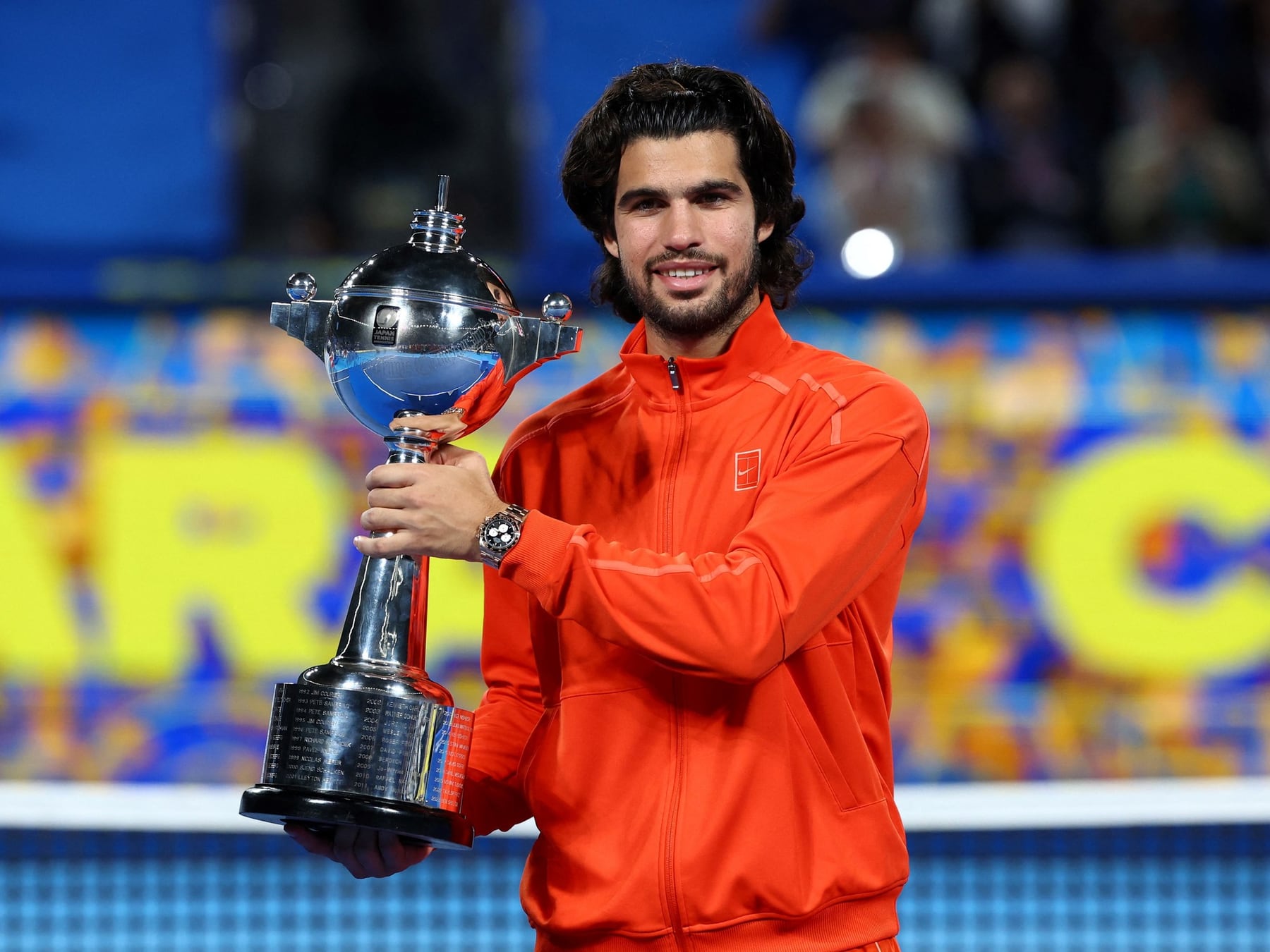 Alcaraz volvió a sonreír en Tokio y se codea con la historia grande del tenis español