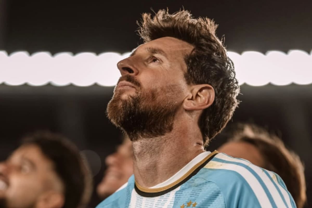 La última vez de Messi con la celeste y blanca: gol, abrazo a la gente y carta en redes