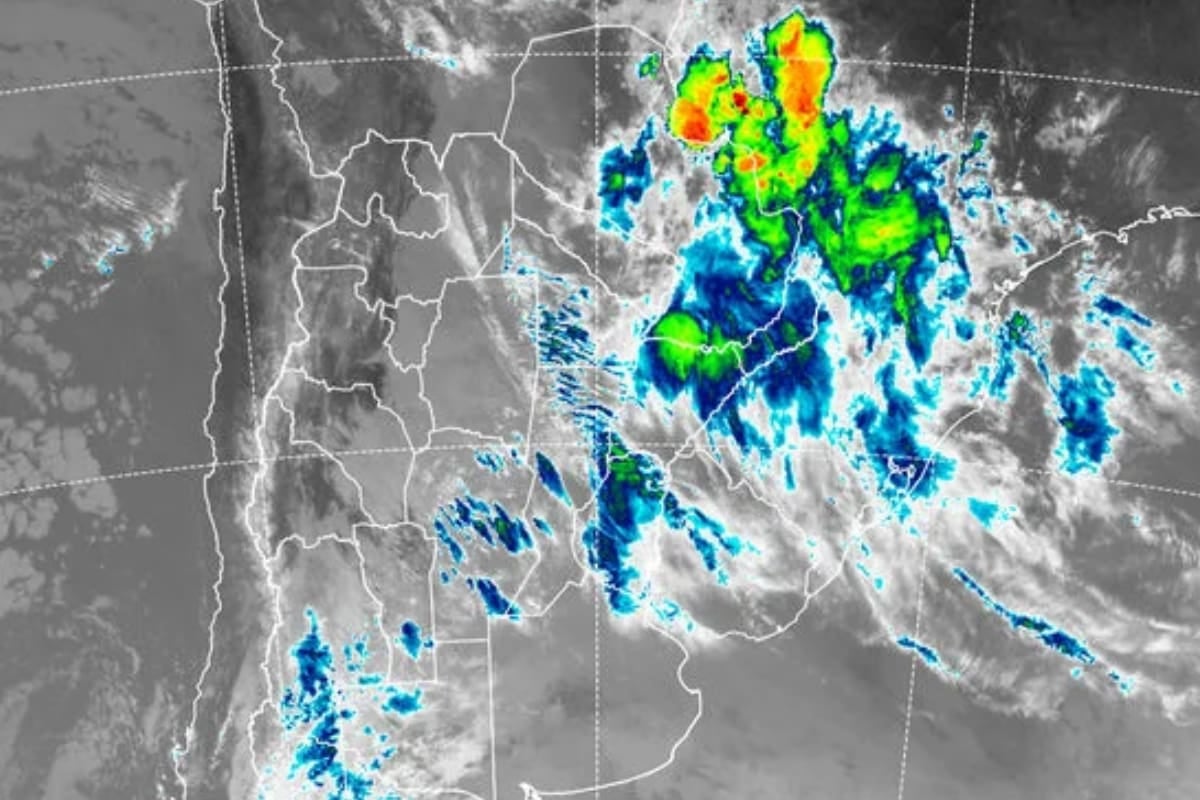 El fin de semana largo en Buenos Aires arranca pasado por agua y termina con el cielo a favor
