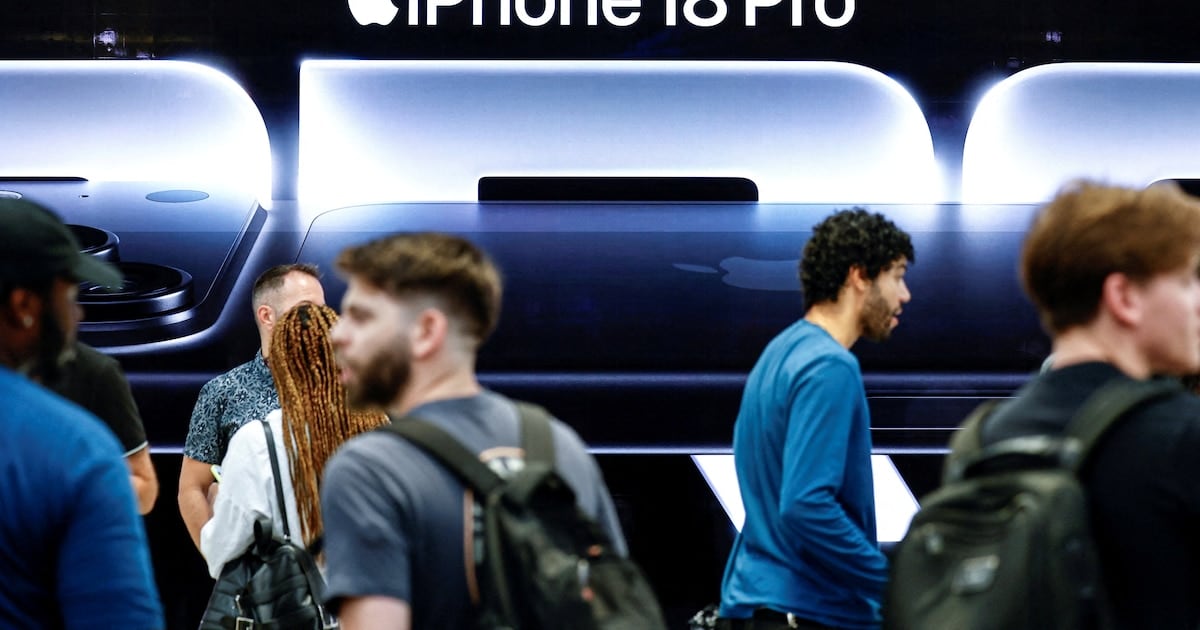 La nube se comió la memoria: por qué fabricar un iPhone Pro hoy cuesta una fortuna