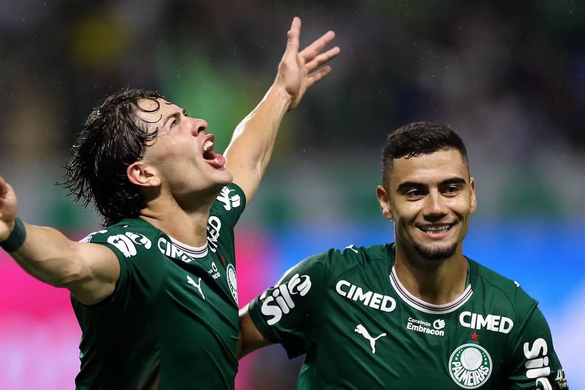 Palmeiras le dio un baile a un Corinthians que se agarra del hilo y ahora apuesta a Seedorf