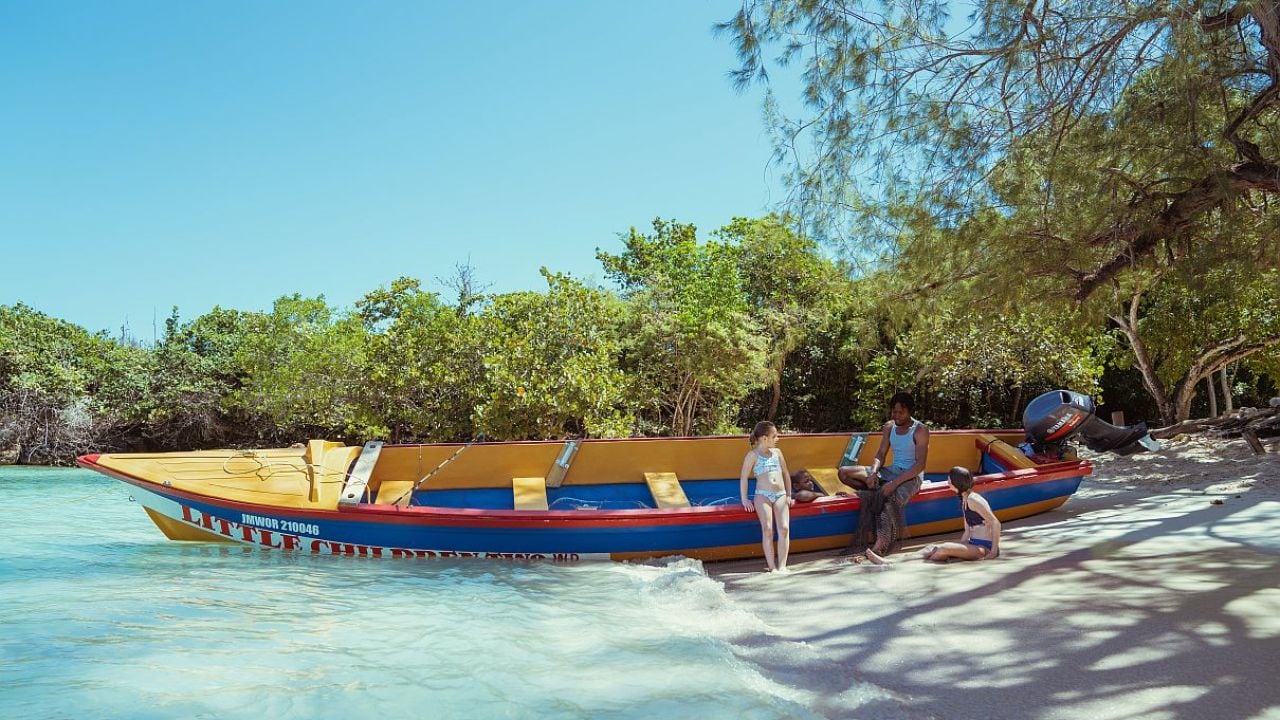 Jamaica sin sargazo y con sed de aventura: la isla que el argentino ya eligió como propia