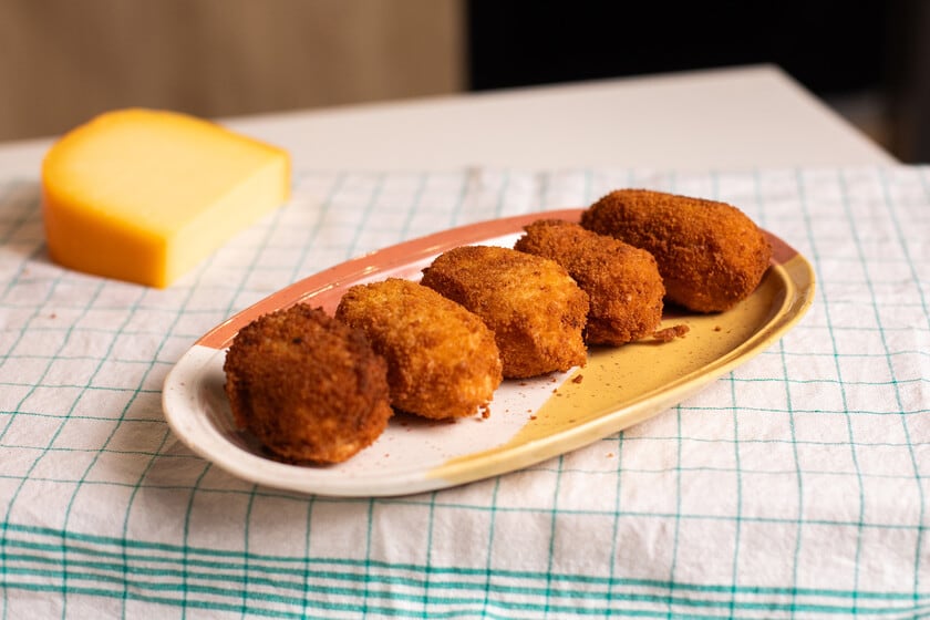 Croquetas de calabaza y gouda: la receta sin bechamel que se arma en sartén y queda cremosa por dentro
