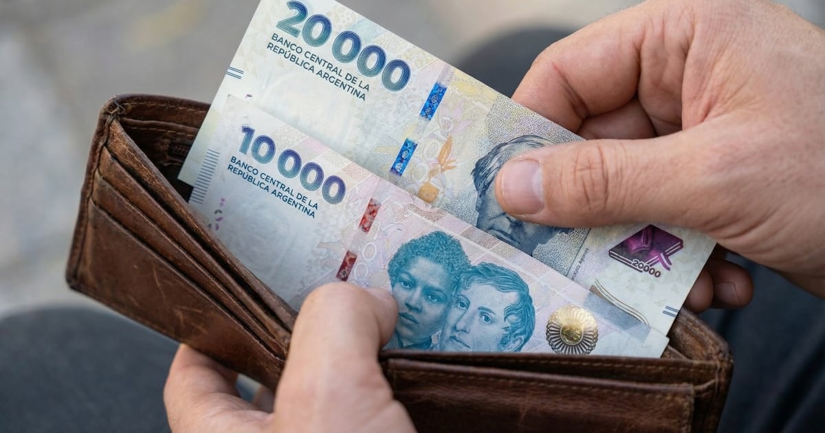 La economía cotidiana según los argentinos: siete de cada diez la califican como mala y la mitad anticipa un escenario aún peor