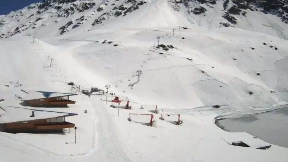 Avalancha en Portillo: tres montañistas muertos y un expediente abierto por la entrada a una zona vedada