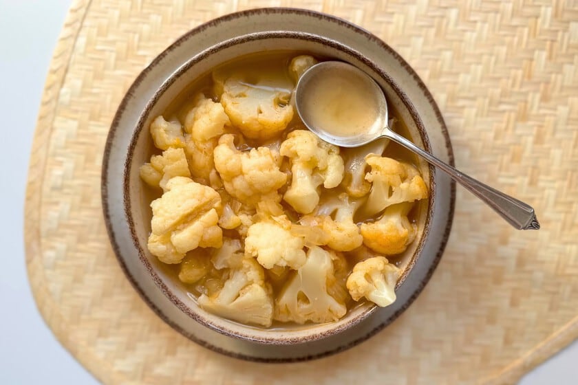 Sopa de coliflor en trozos: cuando el cucharón grande es la clave