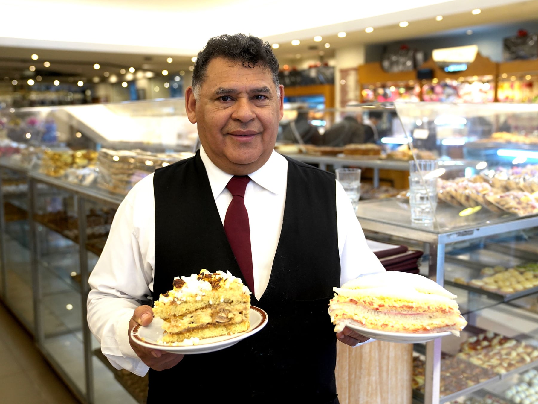Una pausa porteña en Caballito: El Greco y sus sándwiches de miga