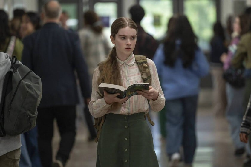 Carrie vuelve a la pantalla, pero esta vez lee antes de arder: la nueva serie usa a los libros como puerta de entrada al mundo