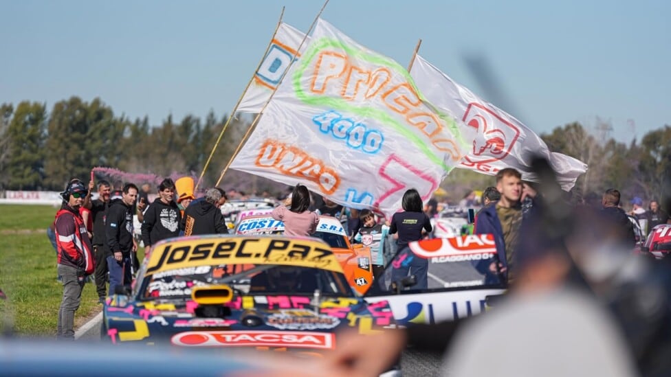 José C. Paz Racing salió de La Plata con doblete y leadership