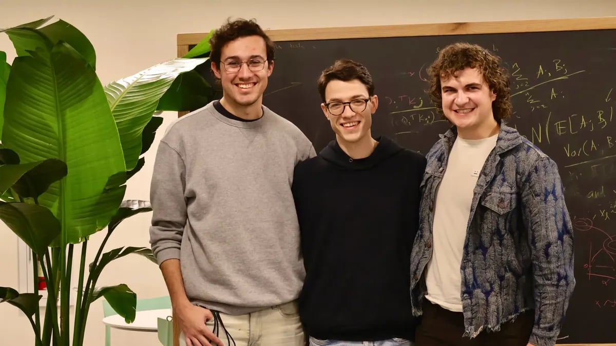 La nueva apuesta de Silicon Valley: financiar laboratorios de IA antes de que vendan